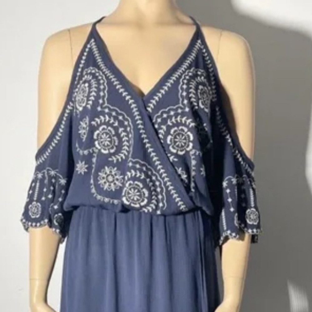 Look at this cutie!! Coco+Jaimeson navy jumpsuit
